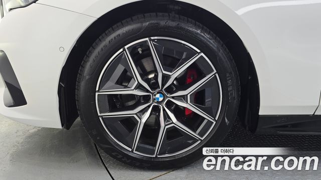 BMW 5-Series 2026 — photo 5