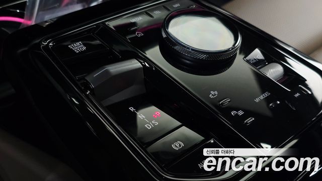 BMW 5-Series 2026 — photo 9