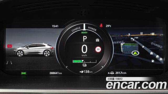 Jaguar I-PACE 2020 — photo 11