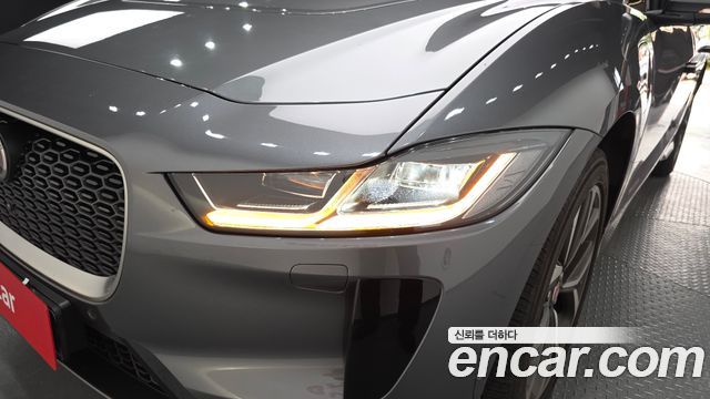Jaguar I-PACE 2020 — photo 8