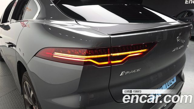 Jaguar I-PACE 2020 — photo 9