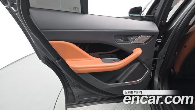 Jaguar I-PACE 2020 — photo 15