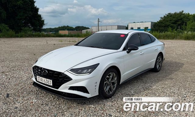 Hyundai Sonata 2023 — photo 8