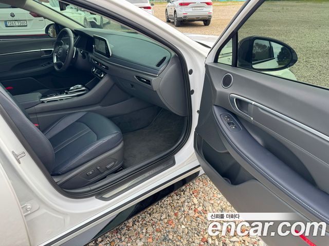 Hyundai Sonata 2023 — photo 10