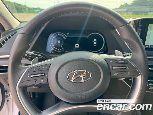 Hyundai Sonata 2023 — photo 14