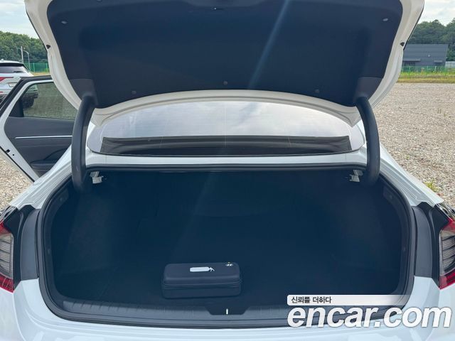 Hyundai Sonata 2023 — photo 17
