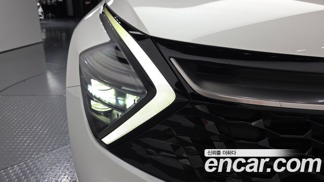 Kia Sportage 2022 — photo 8