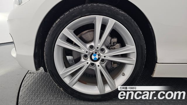 BMW 1-Series 2019 — photo 5