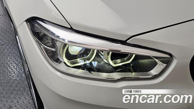 BMW 1-Series 2019 — photo 8