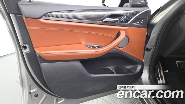 BMW X4M 2021 — photo 14