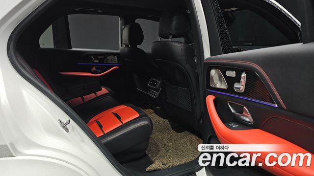 Mercedes-Benz GLE-Class 2021 — photo 17