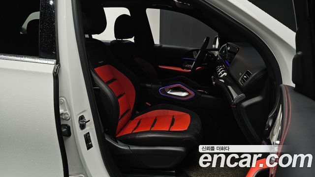 Mercedes-Benz GLE-Class 2021 — photo 18