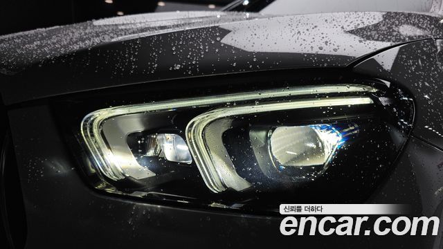 Mercedes-Benz GLE-Class 2021 — photo 8