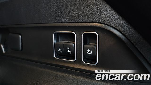 Mercedes-Benz GLE-Class 2021 — photo 37