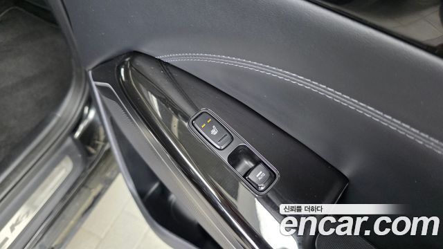 Kia K7 2020 — photo 18
