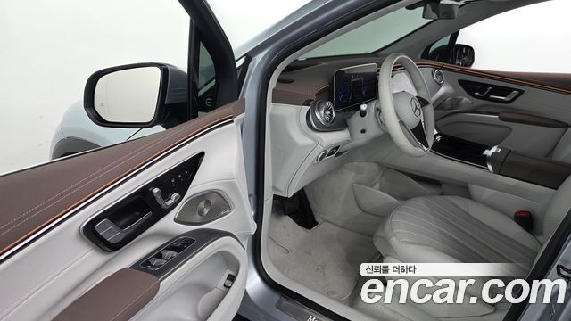 Mercedes-Benz EQS 2023 — photo 13