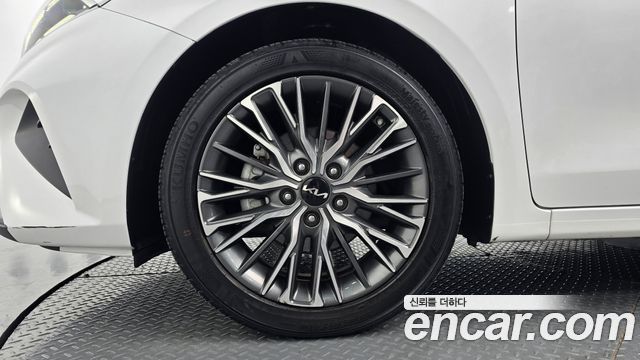 Kia K3 2022 — photo 5