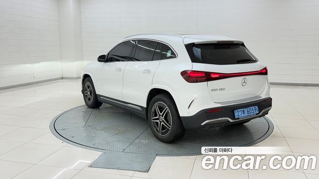 Mercedes-Benz EQA 2026 — photo 3