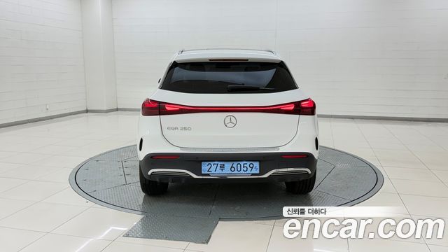 Mercedes-Benz EQA 2026 — photo 4