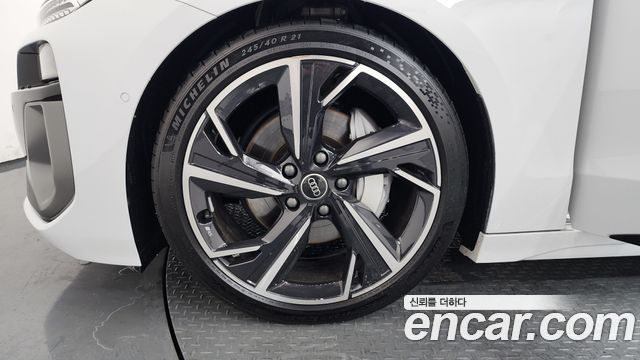 Audi A6 e-Tron 2025 — photo 5