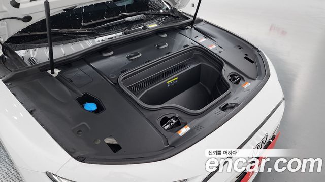 Audi A6 e-Tron 2025 — photo 6