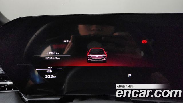Audi A6 e-Tron 2025 — photo 11