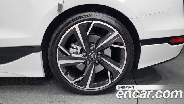 Audi A6 e-Tron 2025 — photo 7