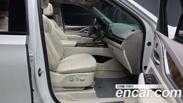 Cadillac Escalade 2024 — photo 17