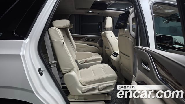 Cadillac Escalade 2024 — photo 18