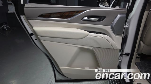 Cadillac Escalade 2024 — photo 15