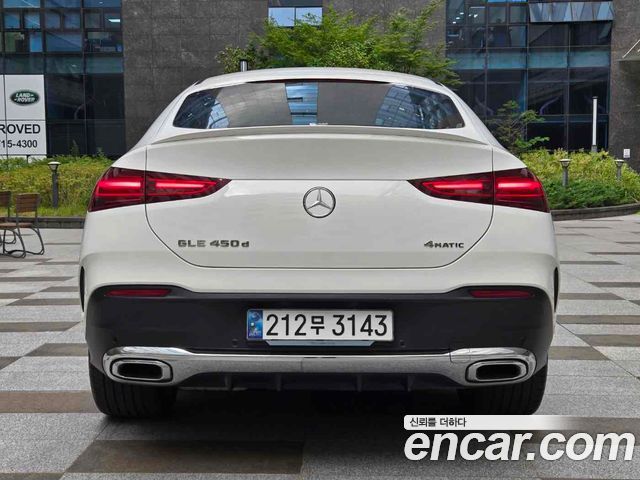 Mercedes-Benz GLE-Class 2023 — photo 4