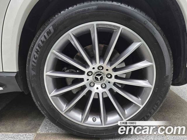 Mercedes-Benz GLE-Class 2023 — photo 5