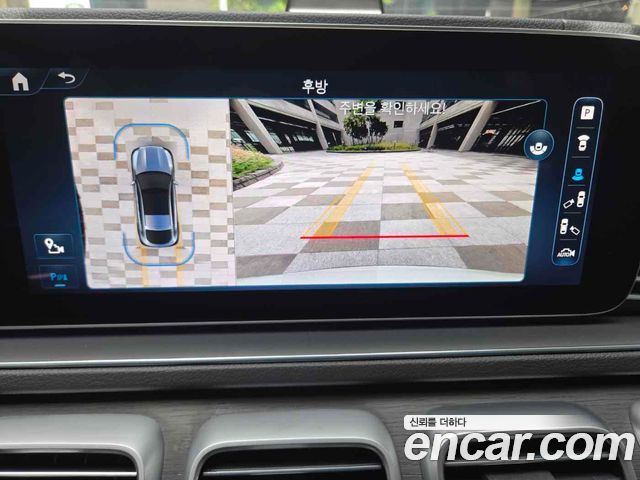 Mercedes-Benz GLE-Class 2023 — photo 11