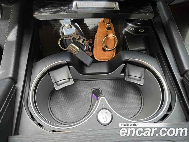 Mercedes-Benz GLE-Class 2023 — photo 13