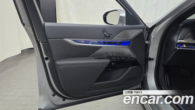 BMW 7-Series 2024 — photo 14