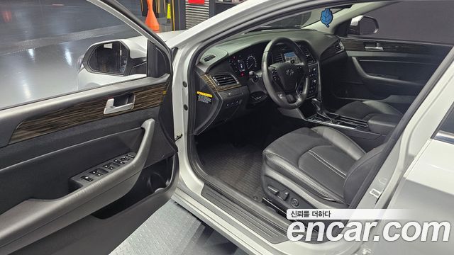 Hyundai Sonata 2016 — photo 13