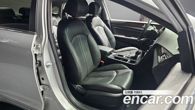 Hyundai Sonata 2016 — photo 18