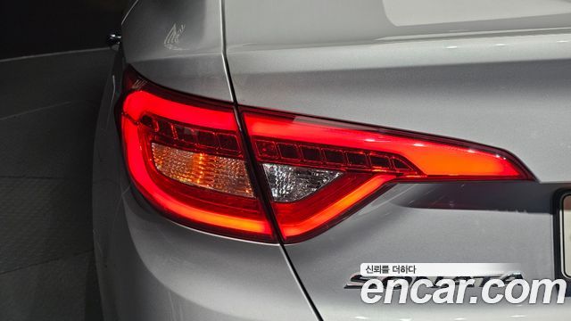 Hyundai Sonata 2016 — photo 9