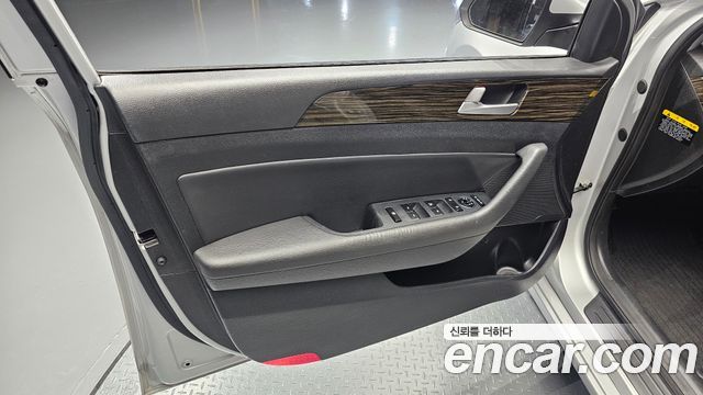 Hyundai Sonata 2016 — photo 14