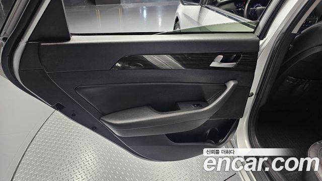 Hyundai Sonata 2016 — photo 15