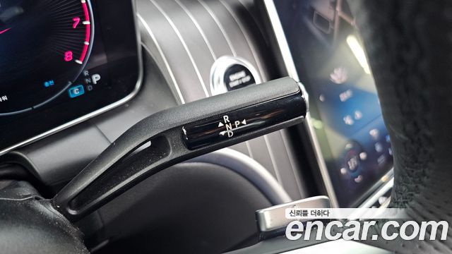 Mercedes-Benz GLC-Class 2024 — photo 12