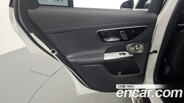 Mercedes-Benz GLC-Class 2024 — photo 15