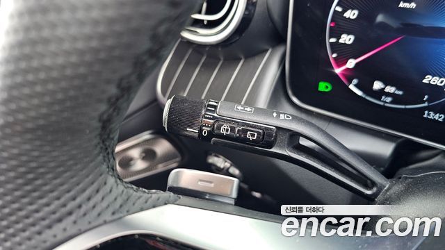 Mercedes-Benz GLC-Class 2024 — photo 28