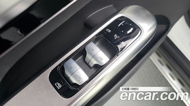 Mercedes-Benz GLC-Class 2024 — photo 33