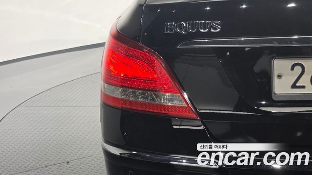Hyundai Equus 2012 — photo 9