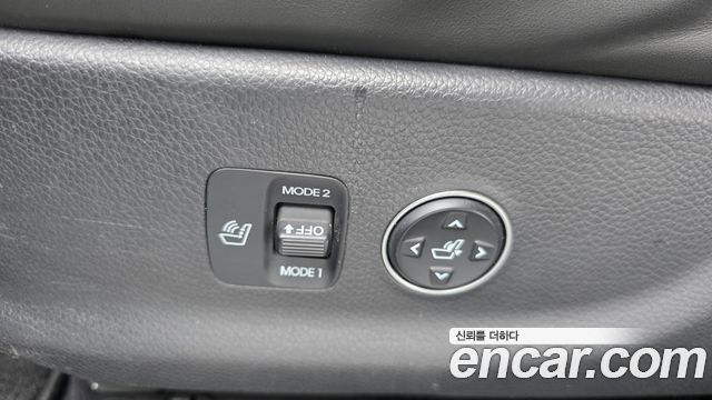 Hyundai Equus 2012 — photo 28