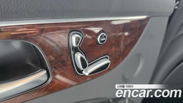 Hyundai Equus 2012 — photo 35