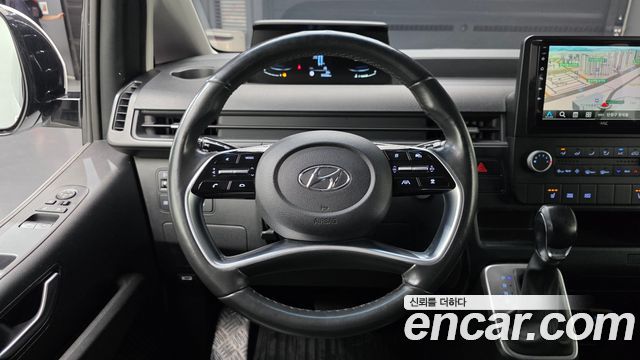 Hyundai Staria 2022 — photo 13