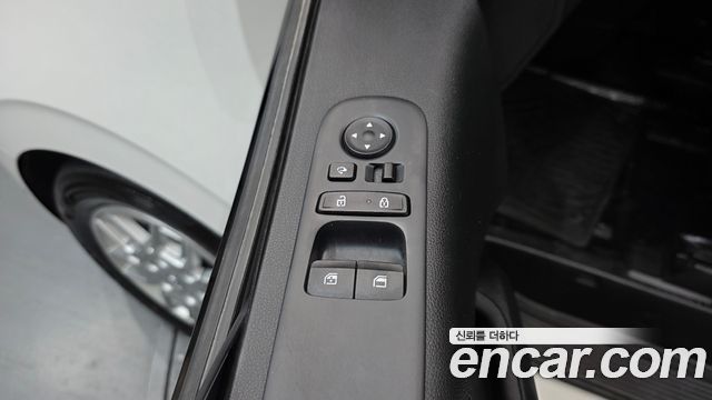 Hyundai Staria 2022 — photo 14