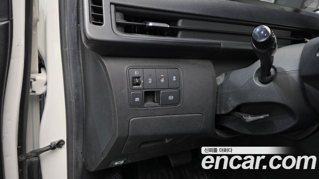Hyundai Staria 2022 — photo 15